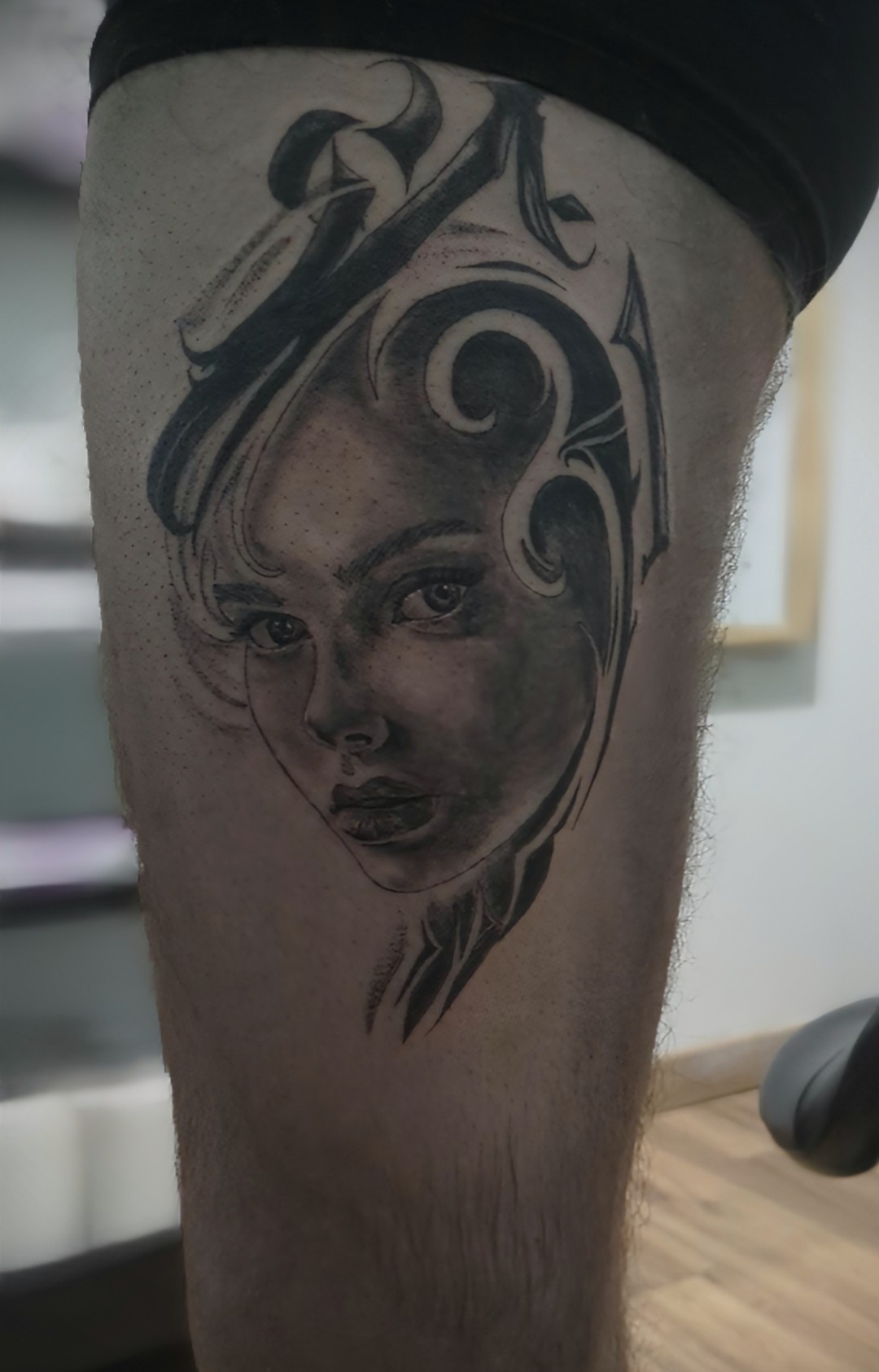Femme Cosmique